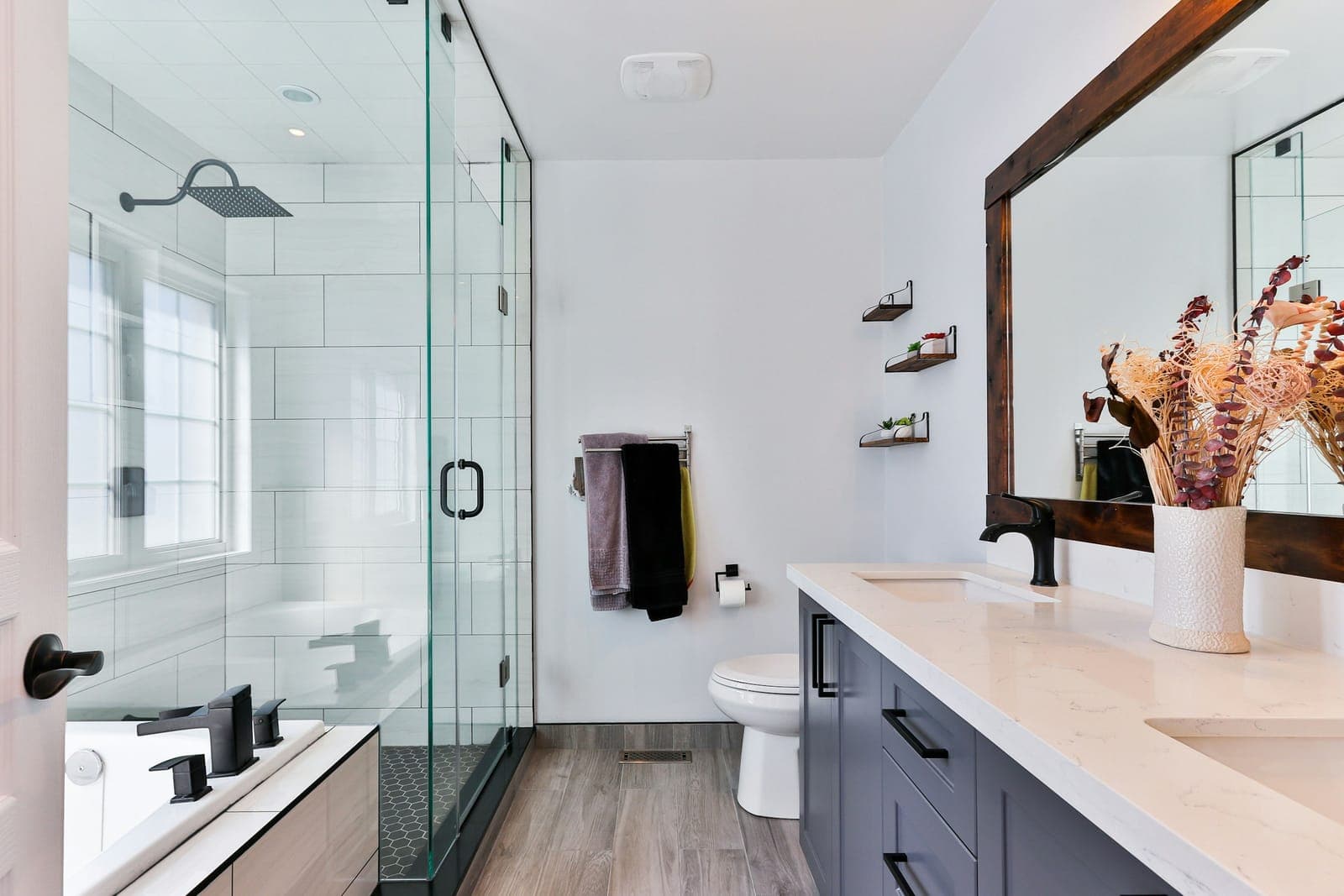 Rénovation salle de bain Couvin et sud Namur — douche à l'italienne carrelée, grand format